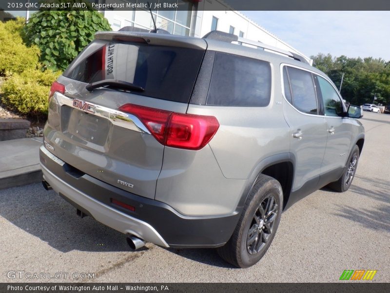 Pepperdust Metallic / Jet Black 2019 GMC Acadia SLT AWD