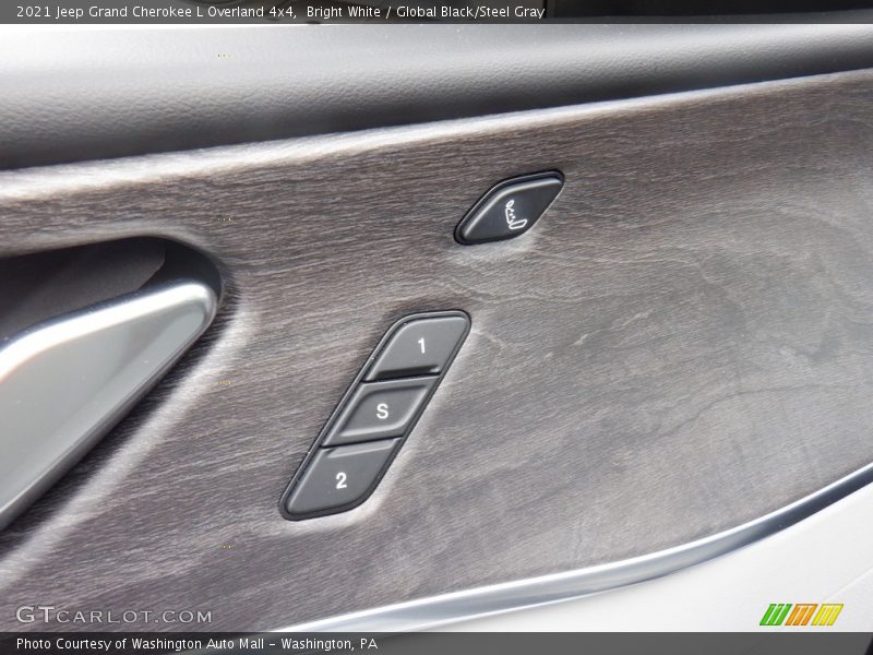 Controls of 2021 Grand Cherokee L Overland 4x4