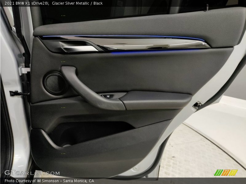 Glacier Silver Metallic / Black 2021 BMW X1 sDrive28i
