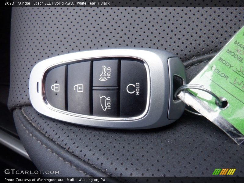 Keys of 2023 Tucson SEL Hybrid AWD