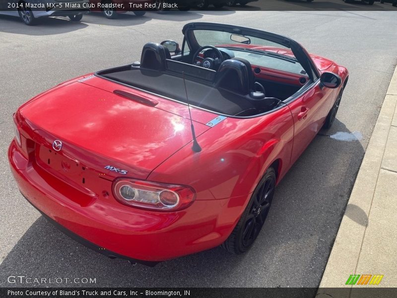 True Red / Black 2014 Mazda MX-5 Miata Club Roadster