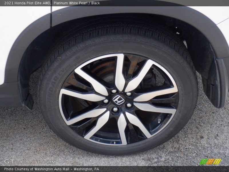 Platinum White Pearl / Black 2021 Honda Pilot Elite AWD