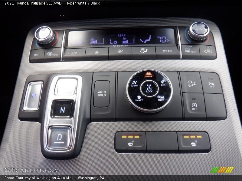 Controls of 2021 Palisade SEL AWD