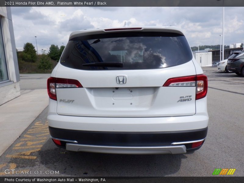 Platinum White Pearl / Black 2021 Honda Pilot Elite AWD