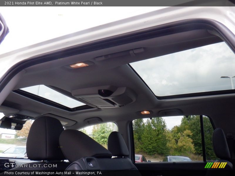 Sunroof of 2021 Pilot Elite AWD