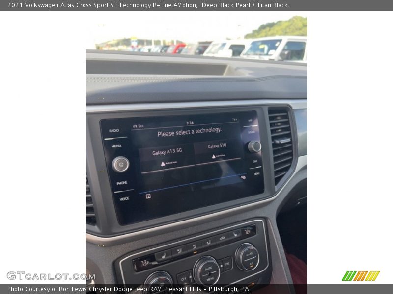 Deep Black Pearl / Titan Black 2021 Volkswagen Atlas Cross Sport SE Technology R-Line 4Motion