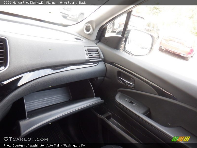 Platinum White Pearl / Black 2021 Honda Pilot Elite AWD