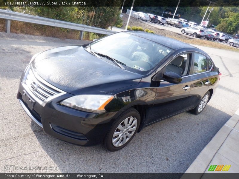 Super Black / Charcoal 2013 Nissan Sentra SV