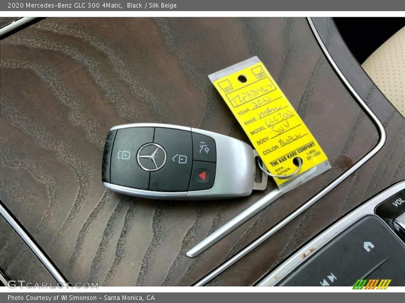 Keys of 2020 GLC 300 4Matic