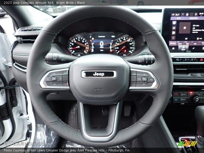 Bright White / Black 2023 Jeep Compass Altitude 4x4