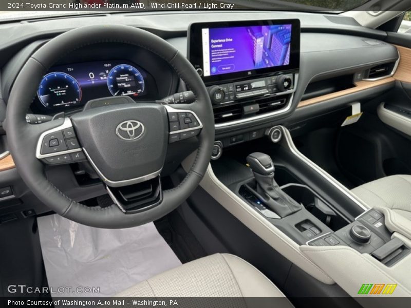  2024 Grand Highlander Platinum AWD Light Gray Interior