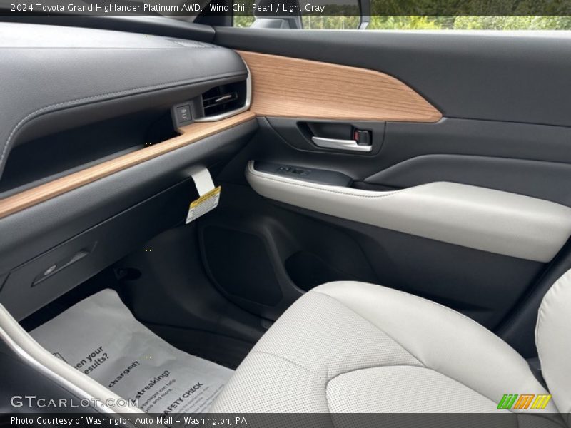 Door Panel of 2024 Grand Highlander Platinum AWD