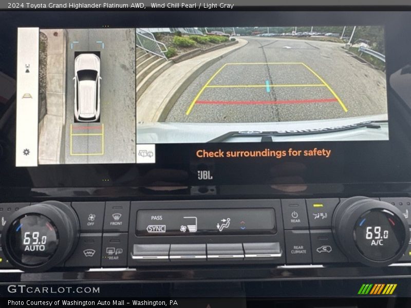 Controls of 2024 Grand Highlander Platinum AWD