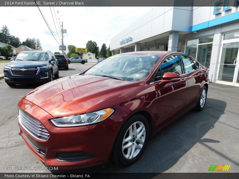 Sunset / Charcoal Black 2014 Ford Fusion SE