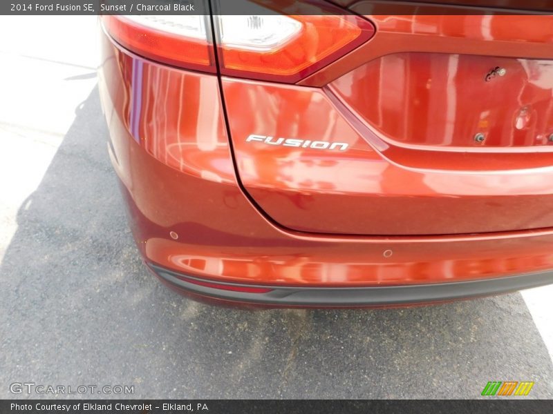 Sunset / Charcoal Black 2014 Ford Fusion SE