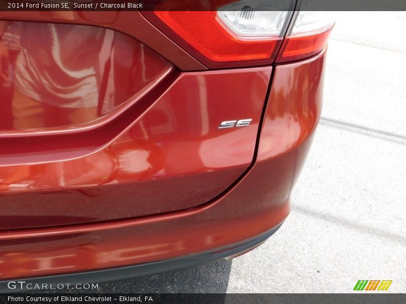 Sunset / Charcoal Black 2014 Ford Fusion SE