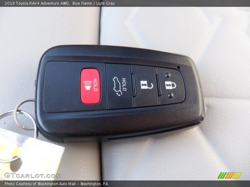 Keys of 2019 RAV4 Adventure AWD
