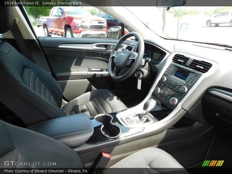 Sunset / Charcoal Black 2014 Ford Fusion SE