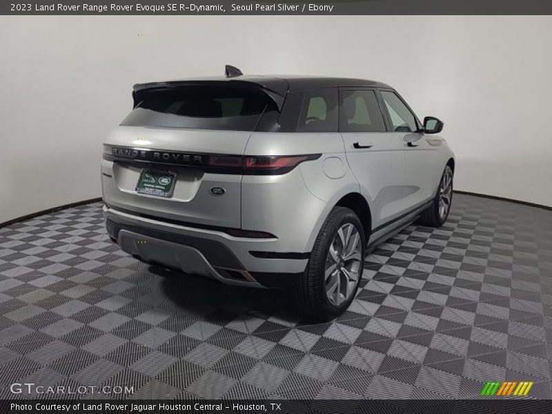 Seoul Pearl Silver / Ebony 2023 Land Rover Range Rover Evoque SE R-Dynamic