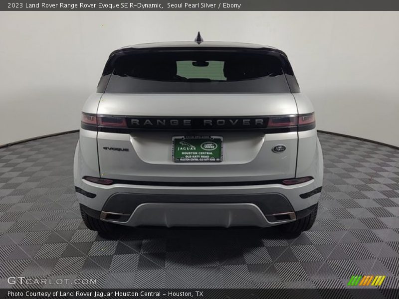 Seoul Pearl Silver / Ebony 2023 Land Rover Range Rover Evoque SE R-Dynamic