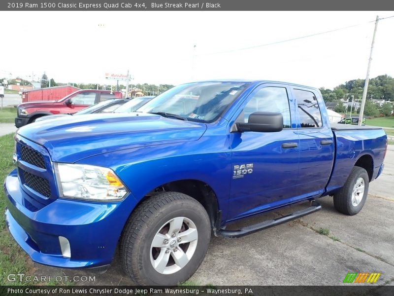 Front 3/4 View of 2019 1500 Classic Express Quad Cab 4x4