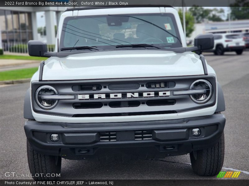 Oxford White / Black Onyx 2022 Ford Bronco Big Bend 4x4 4-Door