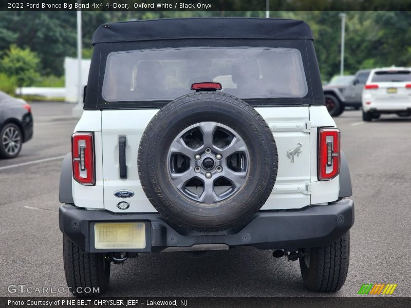 Oxford White / Black Onyx 2022 Ford Bronco Big Bend 4x4 4-Door