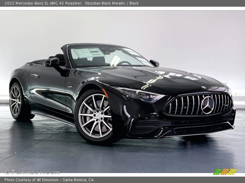 Front 3/4 View of 2023 SL AMG 43 Roadster