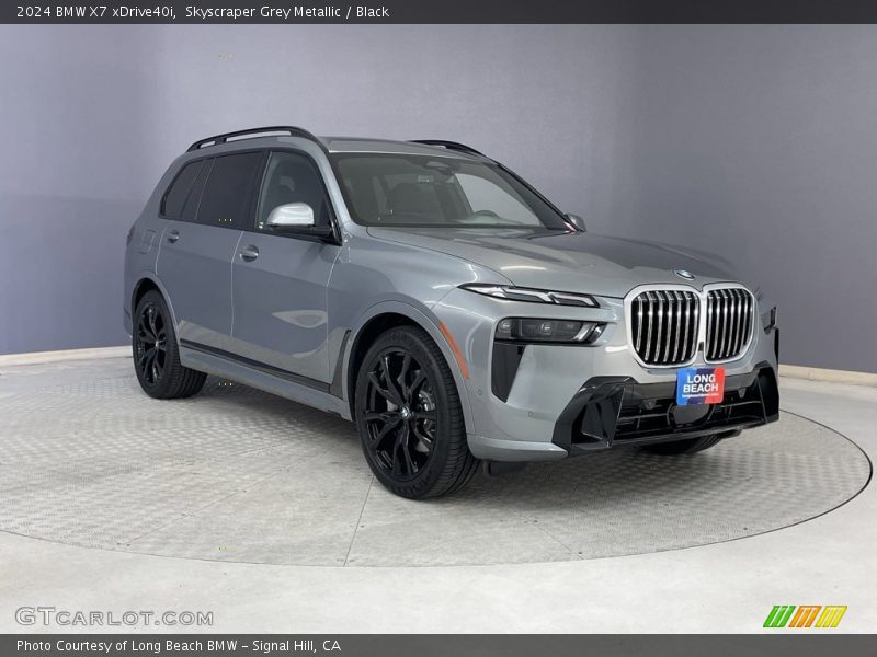Front 3/4 View of 2024 X7 xDrive40i