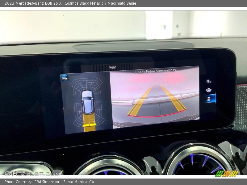 Cosmos Black Metallic / Macchiato Beige 2023 Mercedes-Benz EQB 250