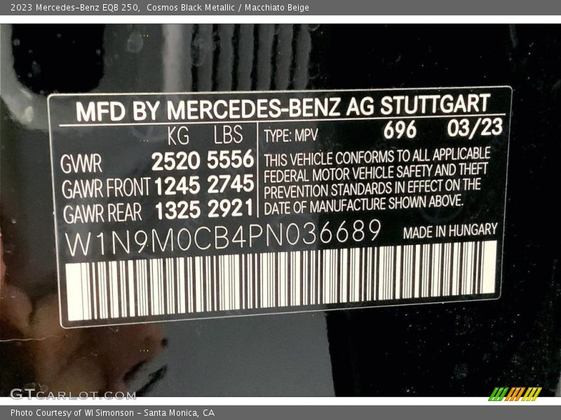 Cosmos Black Metallic / Macchiato Beige 2023 Mercedes-Benz EQB 250