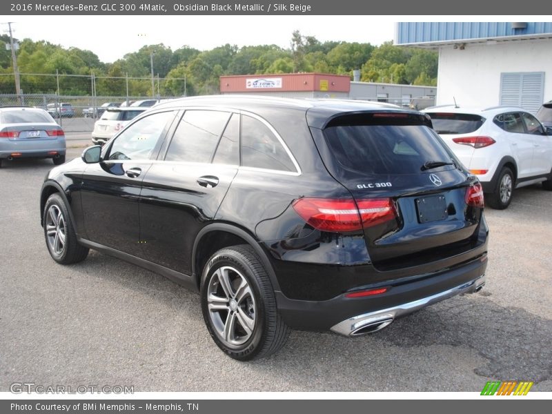 Obsidian Black Metallic / Silk Beige 2016 Mercedes-Benz GLC 300 4Matic