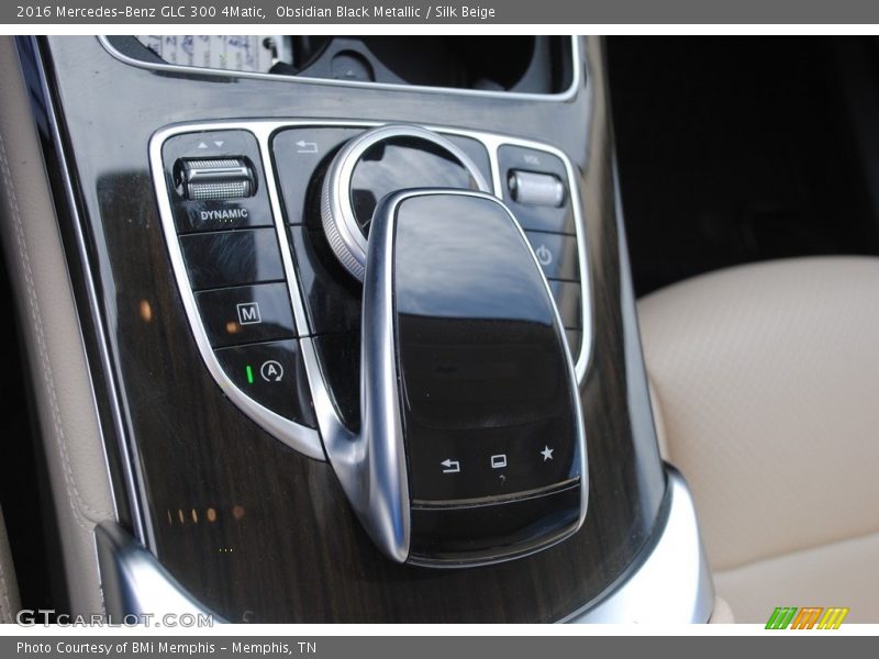 Obsidian Black Metallic / Silk Beige 2016 Mercedes-Benz GLC 300 4Matic