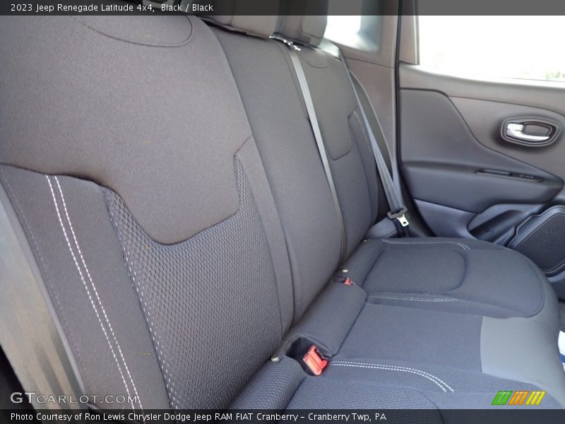 Black / Black 2023 Jeep Renegade Latitude 4x4