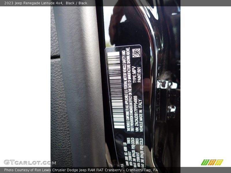 Black / Black 2023 Jeep Renegade Latitude 4x4
