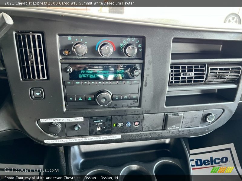 Summit White / Medium Pewter 2021 Chevrolet Express 2500 Cargo WT
