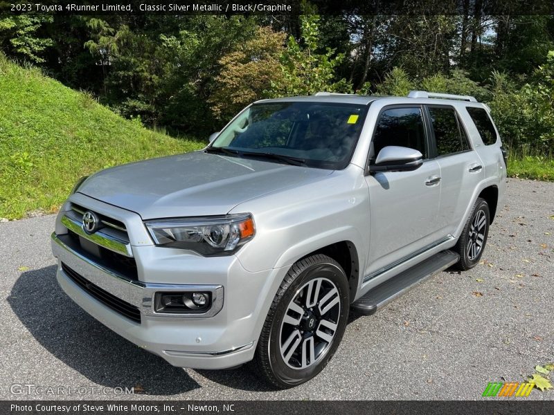 Classic Silver Metallic / Black/Graphite 2023 Toyota 4Runner Limited