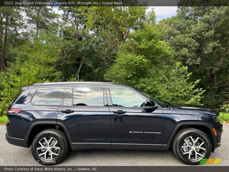  2023 Grand Cherokee L Limited 4x4 Midnight Sky