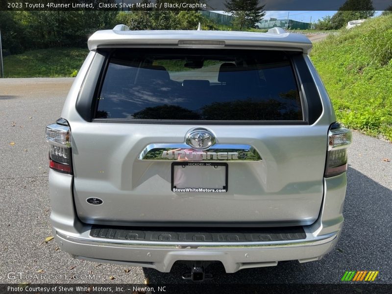Classic Silver Metallic / Black/Graphite 2023 Toyota 4Runner Limited