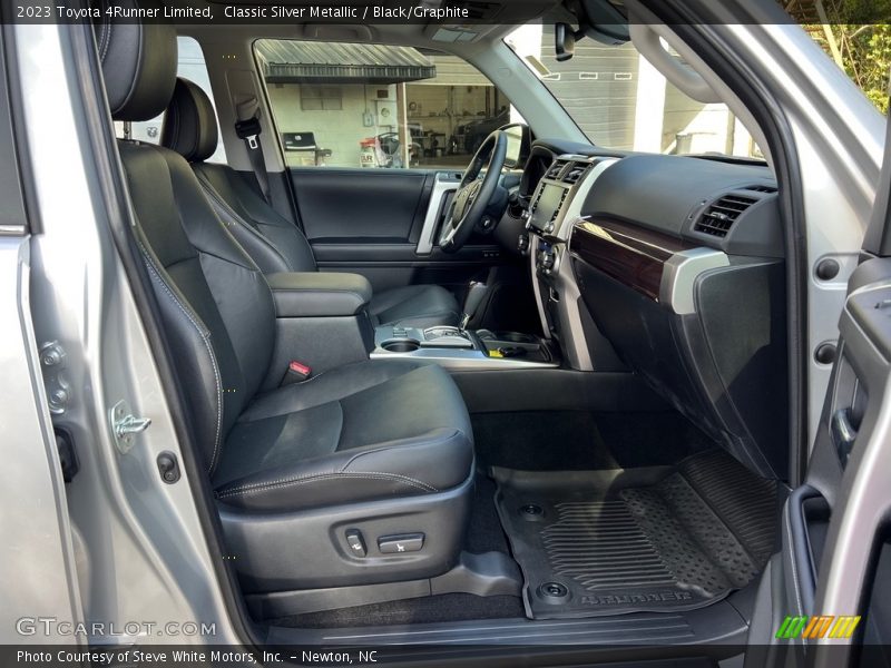 Classic Silver Metallic / Black/Graphite 2023 Toyota 4Runner Limited