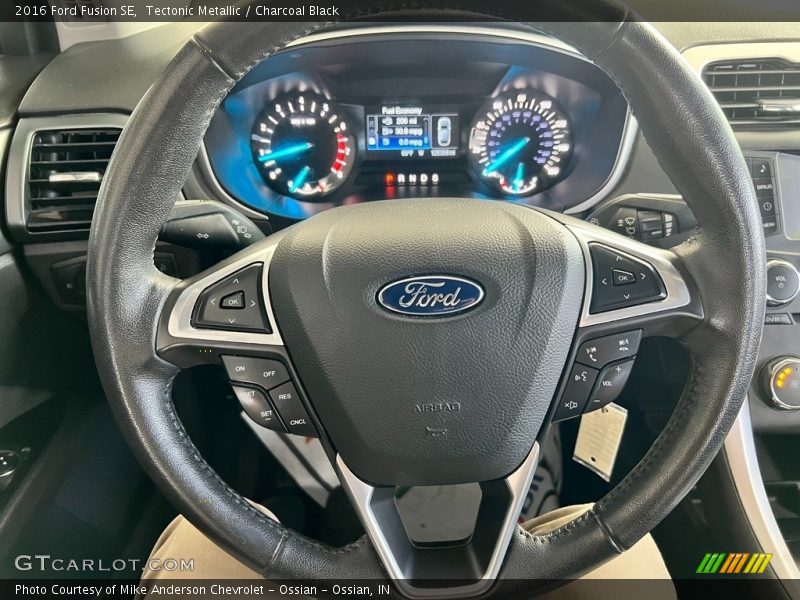  2016 Fusion SE Steering Wheel