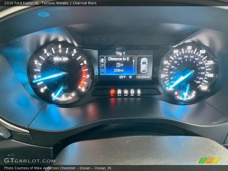 Tectonic Metallic / Charcoal Black 2016 Ford Fusion SE