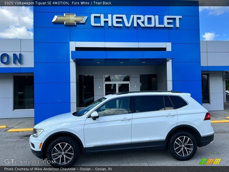 Pure White / Titan Black 2020 Volkswagen Tiguan SE 4MOTION