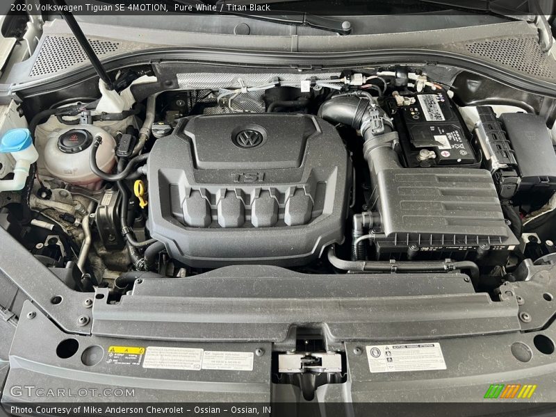 Pure White / Titan Black 2020 Volkswagen Tiguan SE 4MOTION