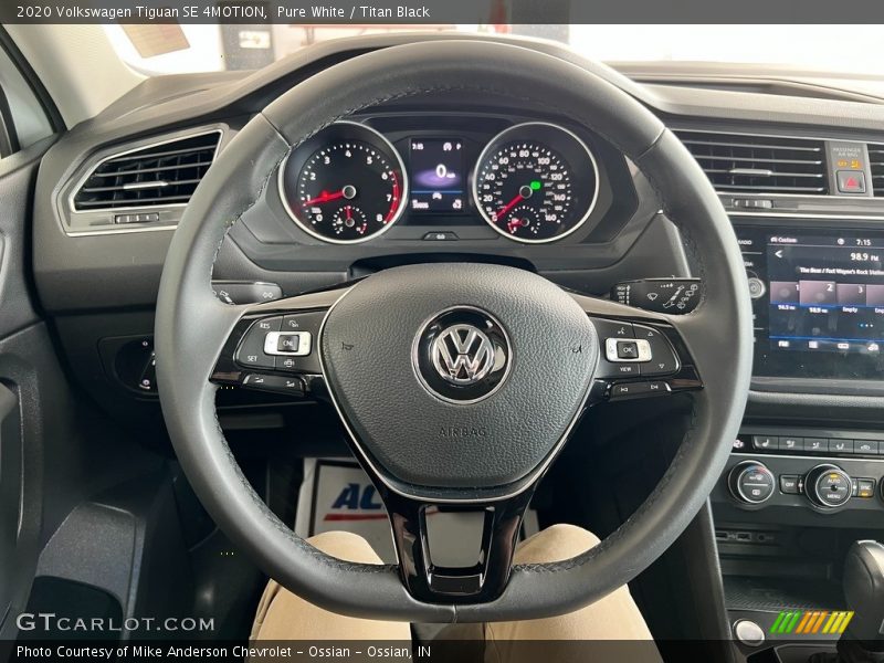 Pure White / Titan Black 2020 Volkswagen Tiguan SE 4MOTION