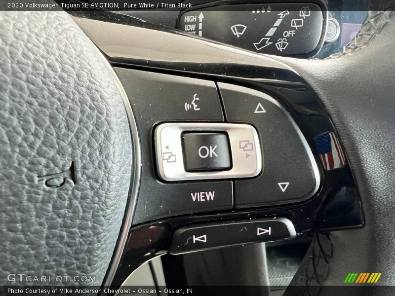 Pure White / Titan Black 2020 Volkswagen Tiguan SE 4MOTION
