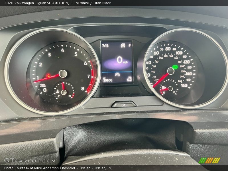 Pure White / Titan Black 2020 Volkswagen Tiguan SE 4MOTION