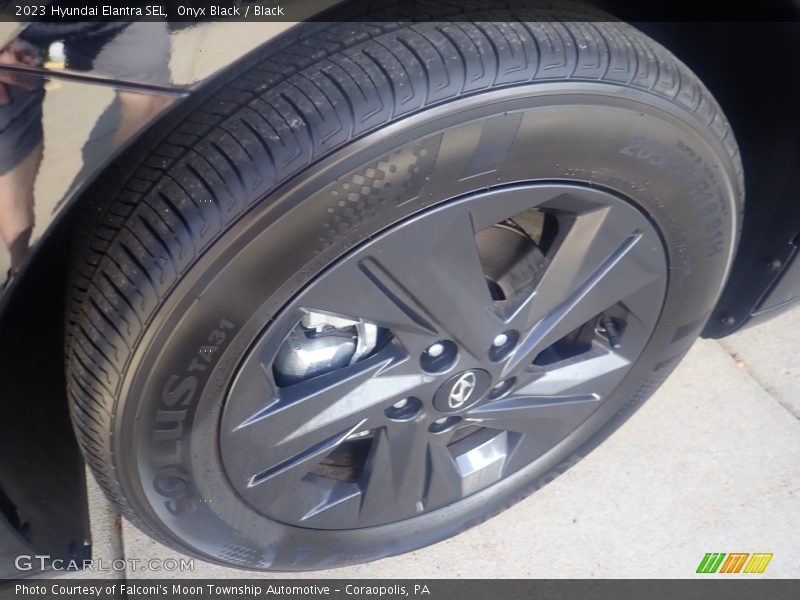 Onyx Black / Black 2023 Hyundai Elantra SEL