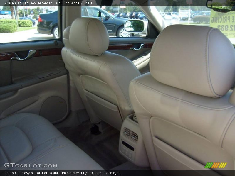 Cotillion White / Shale 2004 Cadillac DeVille Sedan