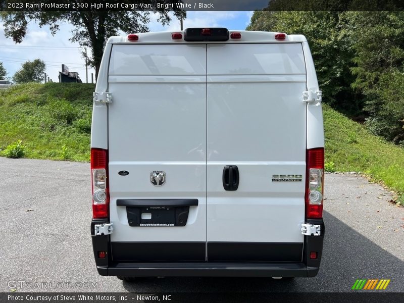 Bright White / Black 2023 Ram ProMaster 2500 High Roof Cargo Van